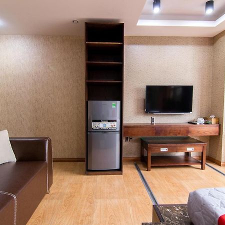 Reddoorz Plus @ Nguyen Trai Street Хошимин Экстерьер фото